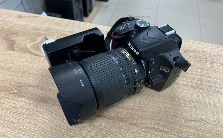 Фотоаппарат  nokon d3200 обьектив 18-105