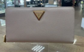Купить Клатч Guess б/у , в Самара Цена:3990рублей