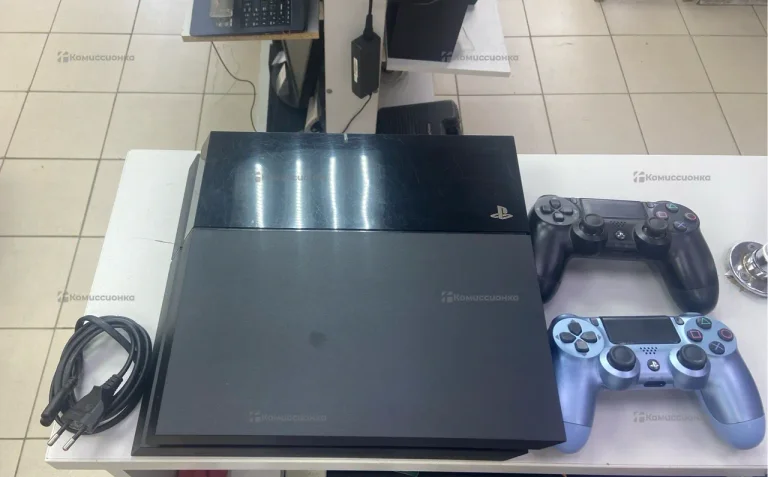 Приставка Sony PS 4 fat 500GB