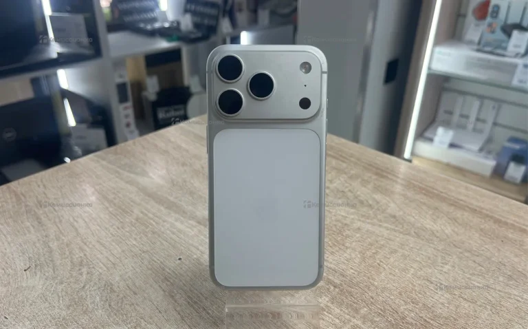 Apple iPhone 17 Pro 8/256 ГБ