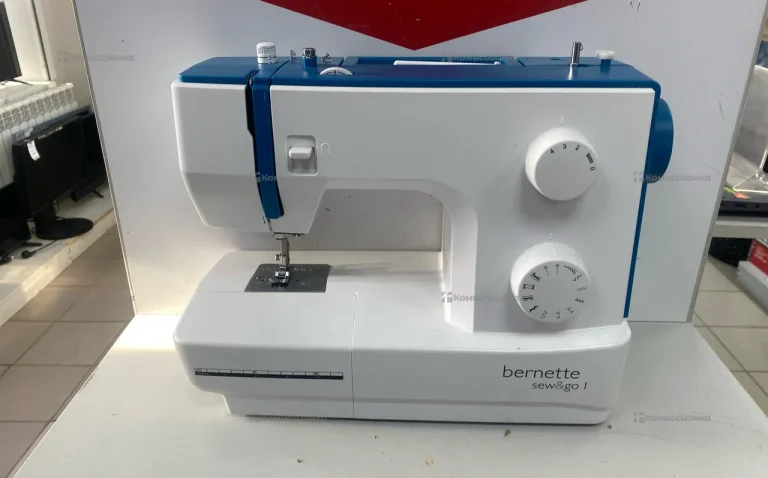 Швейная машина BERNETTE SW 8901