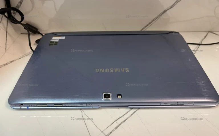 ноутбук samsung Atom Z2760 (сенсорный)