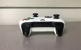 Купить Геймпад Xbox One S б/у , в Самара Цена:1990рублей