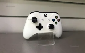 Купить Геймпад Xbox One S б/у , в Самара Цена:1990рублей