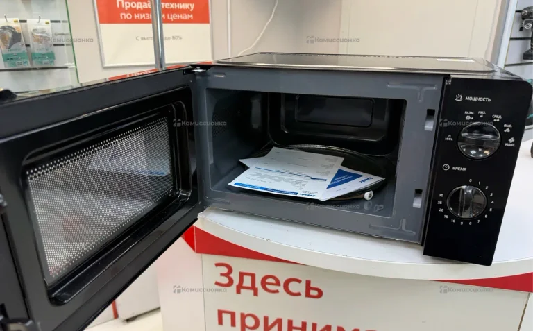 Микроволновая печь  BBK 17mws-782m/b