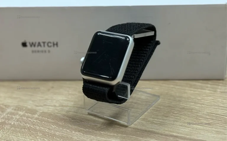 Часы Apple Watch Series 3