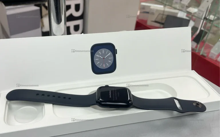 Часы  Apple Watch Series 8
