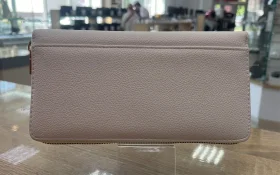 Купить Клатч Guess б/у , в Самара Цена:3990рублей