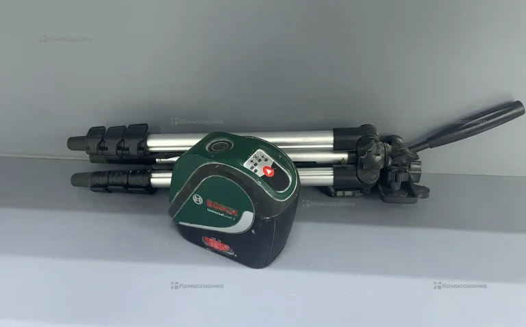 Лазерный уровень BOSCH universal level 2