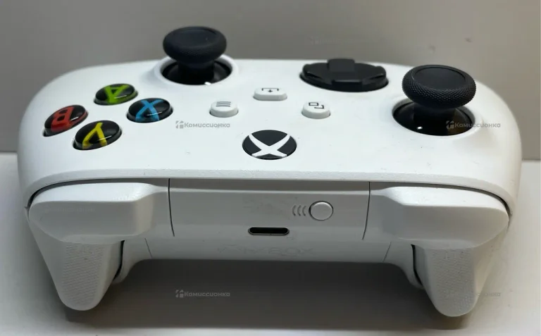 Джойстик на Xbox Series