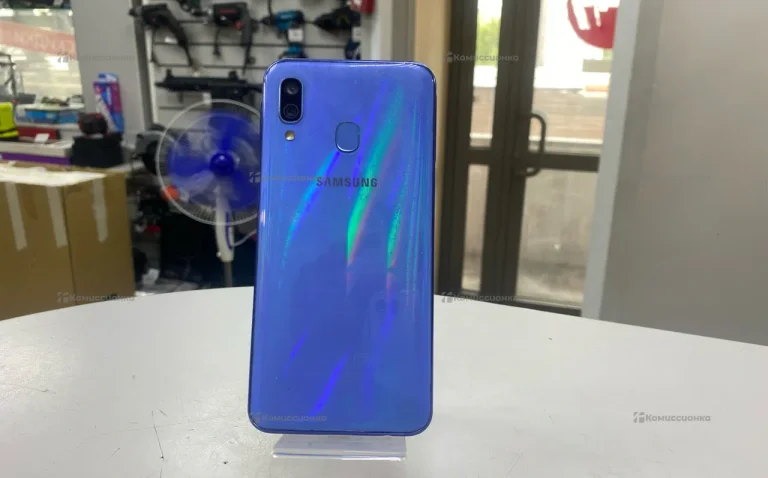 Samsung Galaxy A40 2/64 ГБ