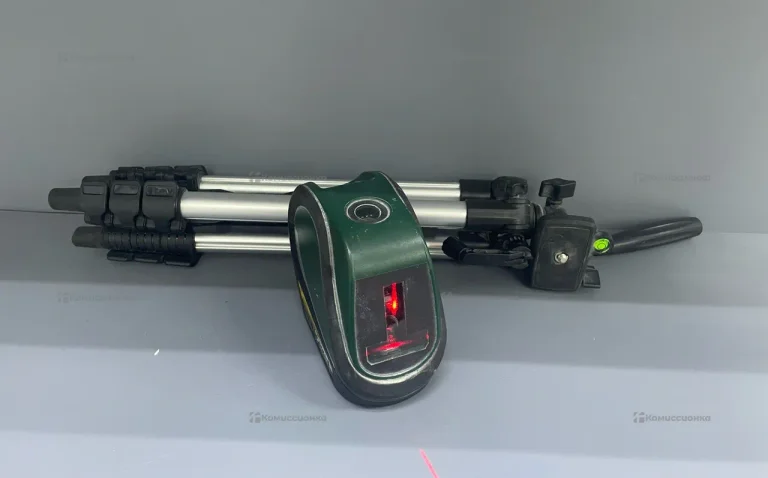 Лазерный уровень BOSCH universal level 2