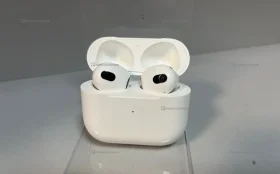 Купить Наушники  Apple AirPods 3 б/у , в Тюмень Цена:4990рублей
