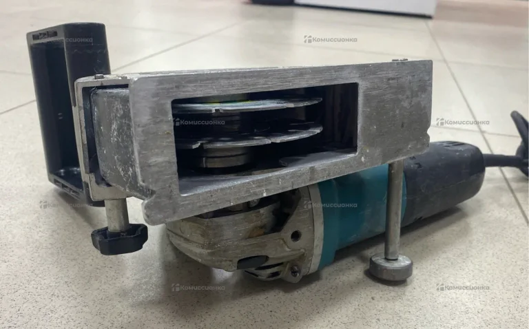Штроборез Makita SG1251