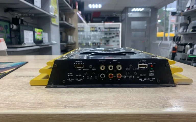 Усилитель bolt b2.400.4