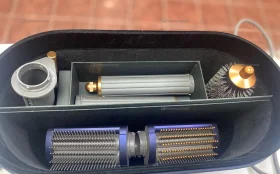 Купить Фен Dyson HS05 б/у , в Екатеринбург Цена:18000рублей